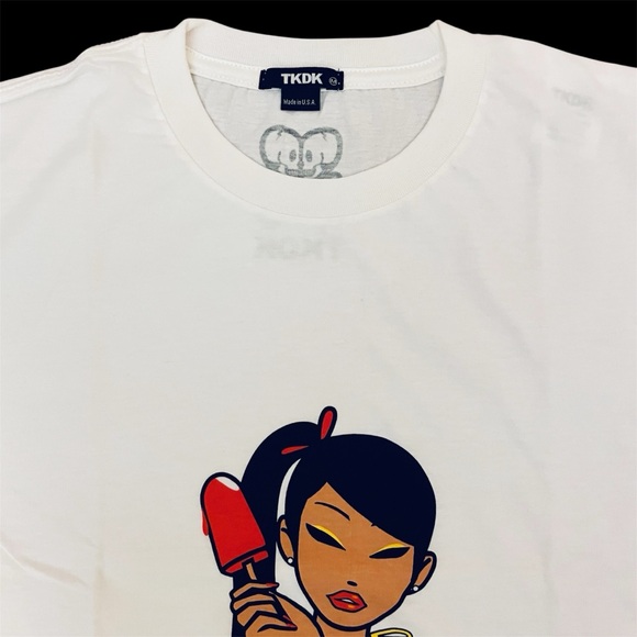 NEW Tokidoki Asian Gal w/ Bikini & Creamsicle White T-Shirt Men’s Medium Tee NWT - Picture 3 of 5